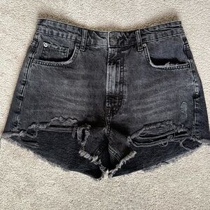 ⭐️ Zara High Rise Charcoal Distressed Denim Cutoff Shorts Size 8 Festival 90s
